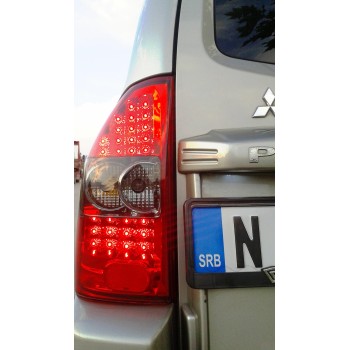 Πίσω φανάρια Mitsubishi Pajero (2001-2006) - με φιμέ φλας - σετ 2τμχ. Πίσω φανάρια Mitsubishi Pajero (2001-2006) - με φιμέ φλας - σετ 2τμχ.