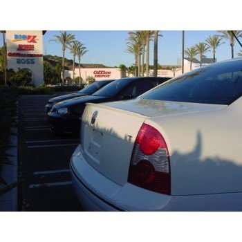 Lip spoiler πορτ-μπαγκάζ Vw Passat B6 (2005-2010)