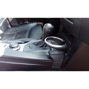 Ποτηροθήκη BMW E60 / E61 - δίπλα στο λεβιέ ταχυτήτων