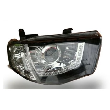 Φανάρια εμπρός Mitsubish L200 (2006-2010) led - μαύρα , με λάμπες (Η1) - σετ 2τμχ. Φανάρια εμπρός Mitsubish L200 (2006-2010) led - μαύρα , με λάμπες (Η1) - σετ 2τμχ.