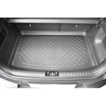 Πατάκι πορτ-μπαγκάζ Kia Stonic SUV 5 door (2017+) upper boot; on adjustable boot floor - 1τμχ. Πατάκι πορτ-μπαγκάζ Kia Stonic SUV 5 door (2017+) upper boot; on adjustable boot floor - 1τμχ.