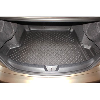 Πατάκι πορτ-μπαγκάζ Renault Megane GrandCoupé IV Sedan (2017+) right wing removable - 1τμχ.