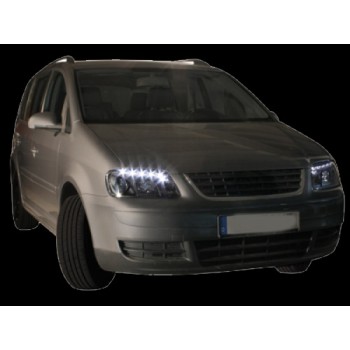 Φανάρια εμπρός Vw Touran / Caddy (2003-2006) led , μαύρα , με λάμπες (Η1) - σετ 2τμχ. Φανάρια εμπρός Vw Touran / Caddy (2003-2006) led , μαύρα , με λάμπες (Η1) - σετ 2τμχ.