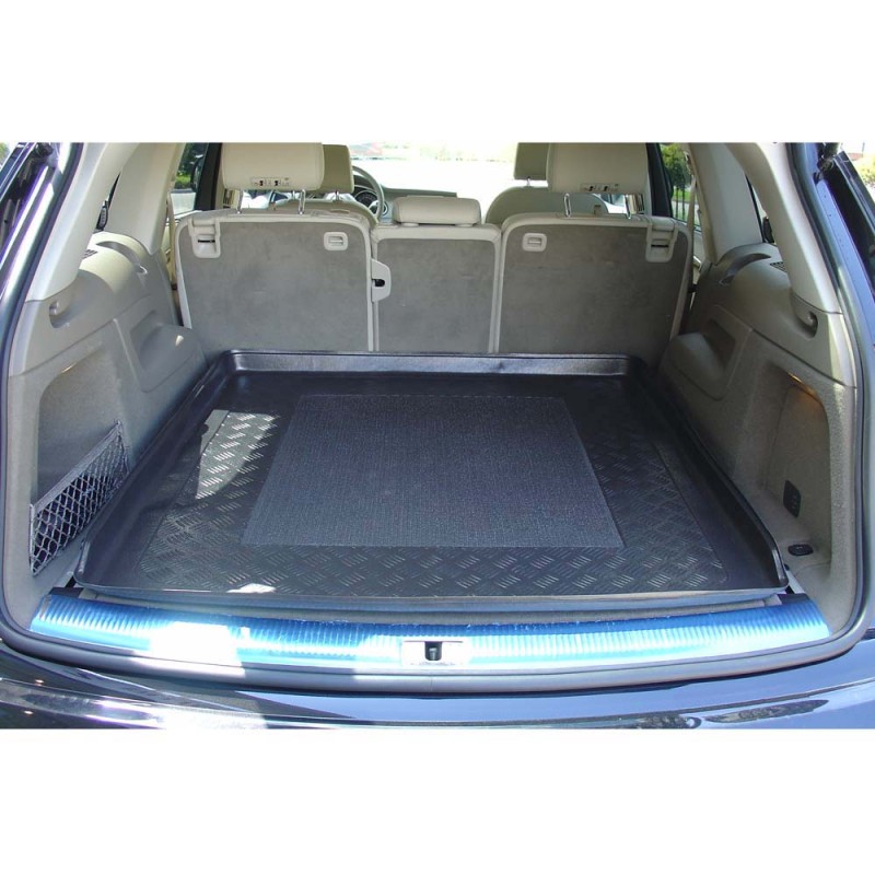 Πατάκι πορτ-μπαγκάζ AUDI Q7 (2005-2015) - 5/7 seats - Version intended for models with a rail fixing system. The third row of seats must be pulled down - 1τμχ.