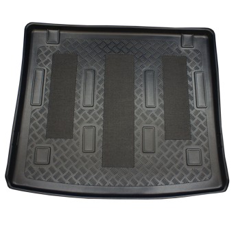 Πατάκι πορτ-μπαγκάζ Fiat Doblo (2010-2022) / Opel Combo D Tour (2012-2017) 7 seats (prosion for 3rd row of seats) - 1τμχ. Πατάκι πορτ-μπαγκάζ Fiat Doblo (2010-2022) / Opel Combo D Tour (2012-2017) 7 seats (prosion for 3rd row of seats) - 1τμχ.