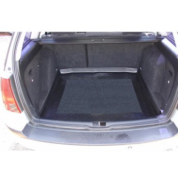 Πατάκι πορτ-μπαγκάζ VW Golf IV (1998-2007) - Combi - Lower boot - 1τμχ. Πατάκι πορτ-μπαγκάζ VW Golf IV (1998-2007) - Combi - Lower boot - 1τμχ.
