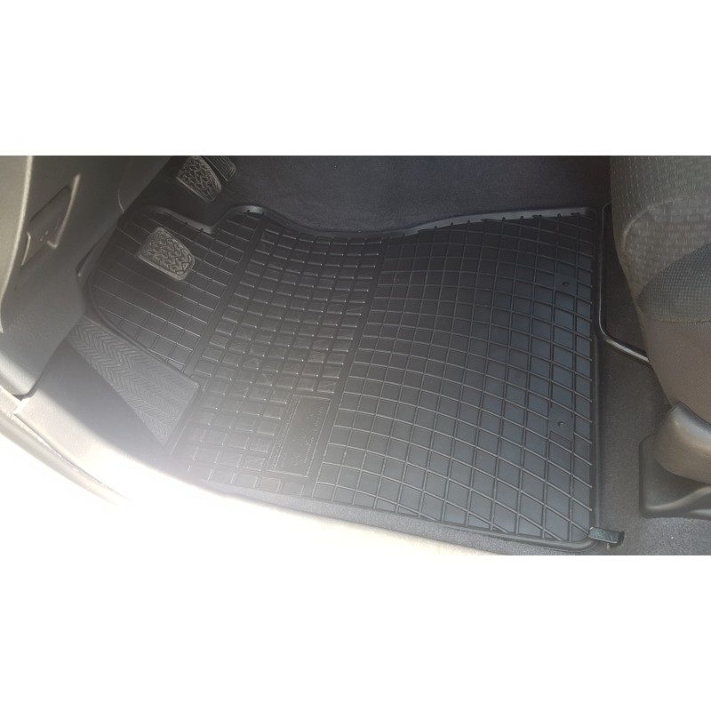 Λαστιχένια πατάκια TOYOTA Corolla Verso (2004-2009) - 4τμχ.