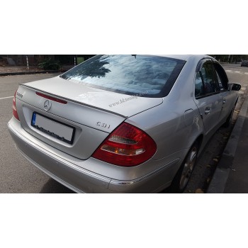 Lip spoiler πορτ-μπαγκάζ Mercedes W211