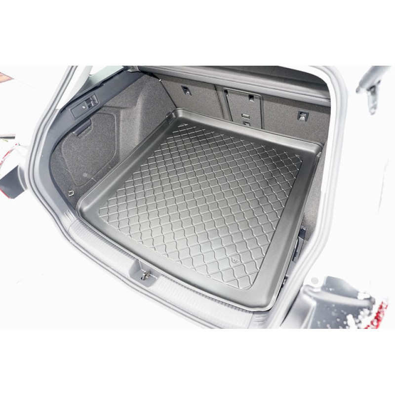 Πατάκι πορτ-μπαγκάζ VW Golf VIII (2020+) - Combi (upper floor) - 1τμχ.