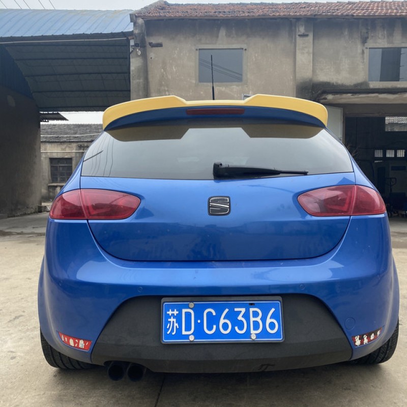 Αεροτομή οροφής Seat Leon (2009-2012) - μαύρη γυαλιστερή