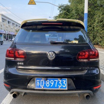 Αεροτομή οροφής Vw Golf 6 (2008-2013) - GTI - μαύρη γυαλιστερή