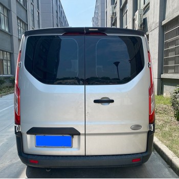 Αεροτομή οροφής Ford Transit / Connectμε διπλή πόρτα (2012+)- μαύρη γυαλιστερή