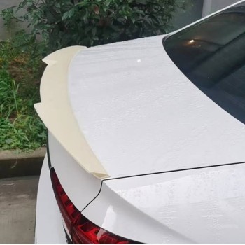 Αεροτομή πορτ-μπαγκάζ Audi A4 B9 (2019+) M4 Style - μαύρη γυαλιστερή