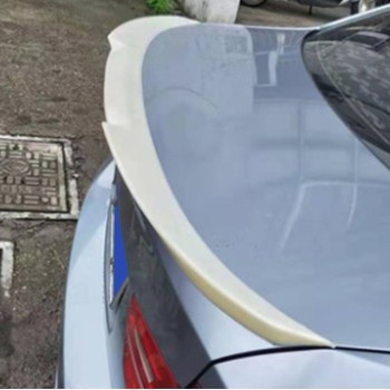 Αεροτομή πορτ-μπαγκάζ BMW E90 (2005-2012) M4 Style - μαύρη γυαλιστερή