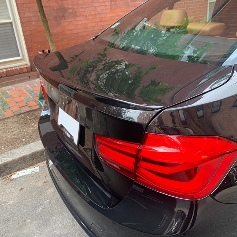 Αεροτομή πορτ-μπαγκάζ BMW F30 (2012-2018) - μαύρη γυαλιστερή