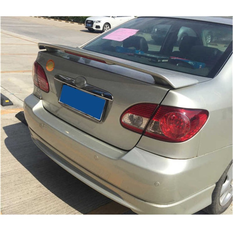 Αεροτομή πορτ-μπαγκάζ Toyota Corolla (2003-2005) - μαύρη γυαλιστερή