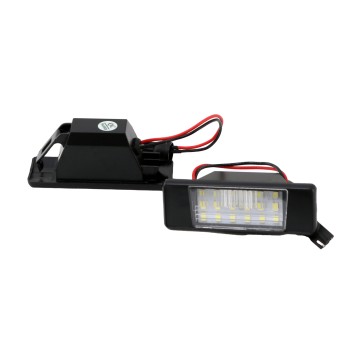 Πλαφονιέρα πίσω πινακίδας Nissan Qashqai / Juke / X-Trail (2007+), 76x26 mm - 2 τμχ. Πλαφονιέρα πίσω πινακίδας Nissan Qashqai / Juke / X-Trail (2007+), 76x26 mm - 2 τμχ.