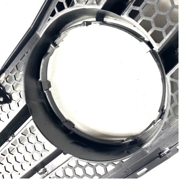 Μάσκα Mercedes W204 (2007-2011) - AMG Design Μάσκα Mercedes W204 (2007-2011) - AMG Design