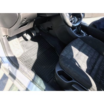 Λαστιχένια πατάκια PEUGEOT 307 (2001-2008) / PEUGEOT 308 (2007-2013) / CITROEN C4 (2004-2015) - 4τμχ.