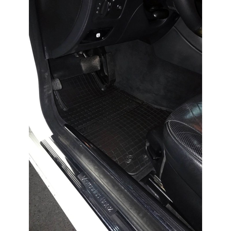 Λαστιχένια πατάκια MERCEDES E-Class W211 (2002-2009) / CLS C219 (2004-2010) - 4τμχ.