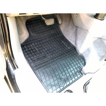 Λαστιχένια πατάκια TOYOTA Hilux (2005-2015) - 4τμχ. Λαστιχένια πατάκια TOYOTA Hilux (2005-2015) - 4τμχ.