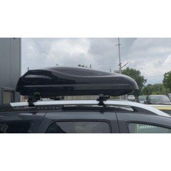 Μπαγκαζιέρα οροφής Junior Altro 140x90x38cm με μονό άνοιγμα με κλειδί, 370 λίτρα - μαύρη γυαλιστερή Μπαγκαζιέρα οροφής Junior Altro 140x90x38cm με μονό άνοιγμα με κλειδί, 370 λίτρα - μαύρη γυαλιστερή