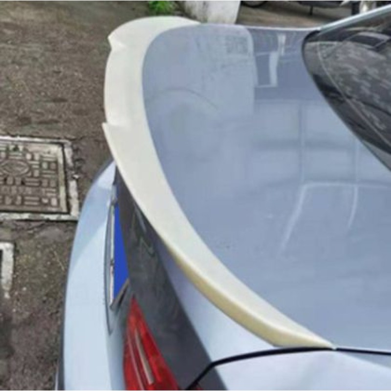 Αεροτομή πορτ-μπαγκάζ BMW E90 (2005-2012) M4 Style - μαύρη γυαλιστερή