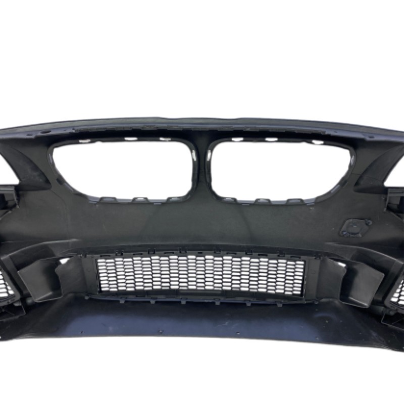 Body kit για BMW F10 (2010-2017) - M pack design με ανοίγματα για parktronic Body kit για BMW F10 (2010-2017) - M pack design με ανοίγματα για parktronic