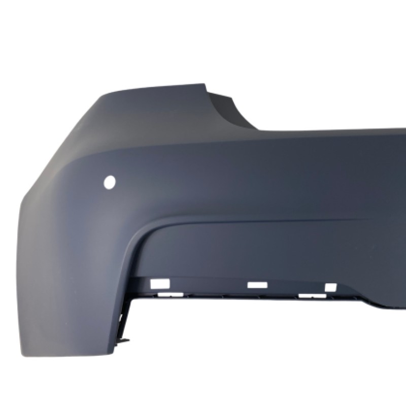 Πίσω προφυλακτήρας BMW F30 με μονό diffuser - M pack design με ανοίγματα parktronic