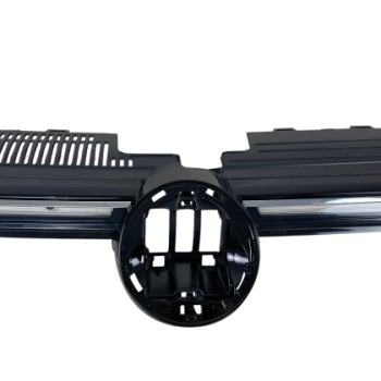 Μάσκα Vw Golf 8 - GTI design με γρίλιες χρωμίου, χωρίς σήμα Μάσκα Vw Golf 8 - GTI design με γρίλιες χρωμίου, χωρίς σήμα