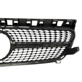 Μάσκα Mercedes W176 A-Class (2013-2015) - Diamond design, μάυρη με πλαίσιο χρωμίου Μάσκα Mercedes W176 A-Class (2013-2015) - Diamond design, μάυρη με πλαίσιο χρωμίου
