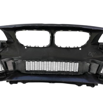 Προφυλακτήρας εμπρός BMW F10 / F11 - M pack design με ανοίγματα parktronic, με πιτσιλίθρες
