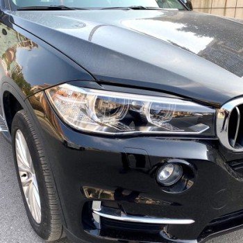 Φρυδάκια φαναριών BMW X5 F15 (2014-2018) - μαύρα γυαλιστερά Φρυδάκια φαναριών BMW X5 F15 (2014-2018) - μαύρα γυαλιστερά