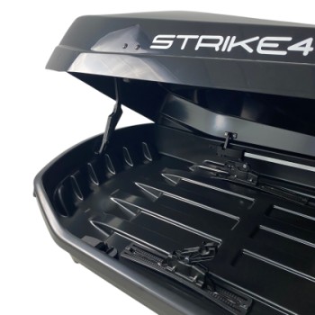 Μπαγκαζιέρα οροφής Junior Strike 199x84x41cm με διπλό άνοιγμα και κλειδί, 480 λίτρα - μαύρη γυαλιστερή Μπαγκαζιέρα οροφής Junior Strike 199x84x41cm με διπλό άνοιγμα και κλειδί, 480 λίτρα - μαύρη γυαλιστερή
