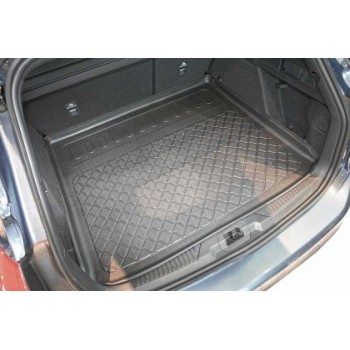 Πατάκι πορτ-μπαγκάζ Ford Focus IV combi / Focus Active (2018+) / Focus IV Mild Hybrid combi (2020+); upper boot (flat loading threshold); variable boot floor in top position - 1τμχ.