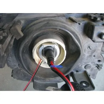 Bi xenon προτζέκτορες BMW E46 Morimoto Mini μεταλλικοί με εργοστασιακό σχεδιασμό - retrofit 2 τμχ.