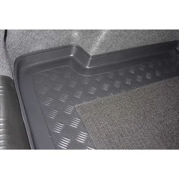 Πατάκι πορτ-μπαγκάζ Renault Megane Sedan (2003-2008) - 1τμχ. Πατάκι πορτ-μπαγκάζ Renault Megane Sedan (2003-2008) - 1τμχ.
