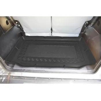 Πατάκι πορτ-μπαγκάζ Ssangyong Korando I 3 doors (1997-2010) - 1τμχ. Πατάκι πορτ-μπαγκάζ Ssangyong Korando I 3 doors (1997-2010) - 1τμχ.