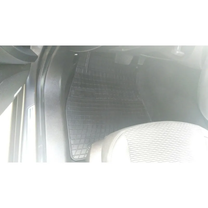 Λαστιχένια πατάκια OPEL Insignia (2008-2017) / CHEVROLET Malibu (2012-2016) - 4τμχ.