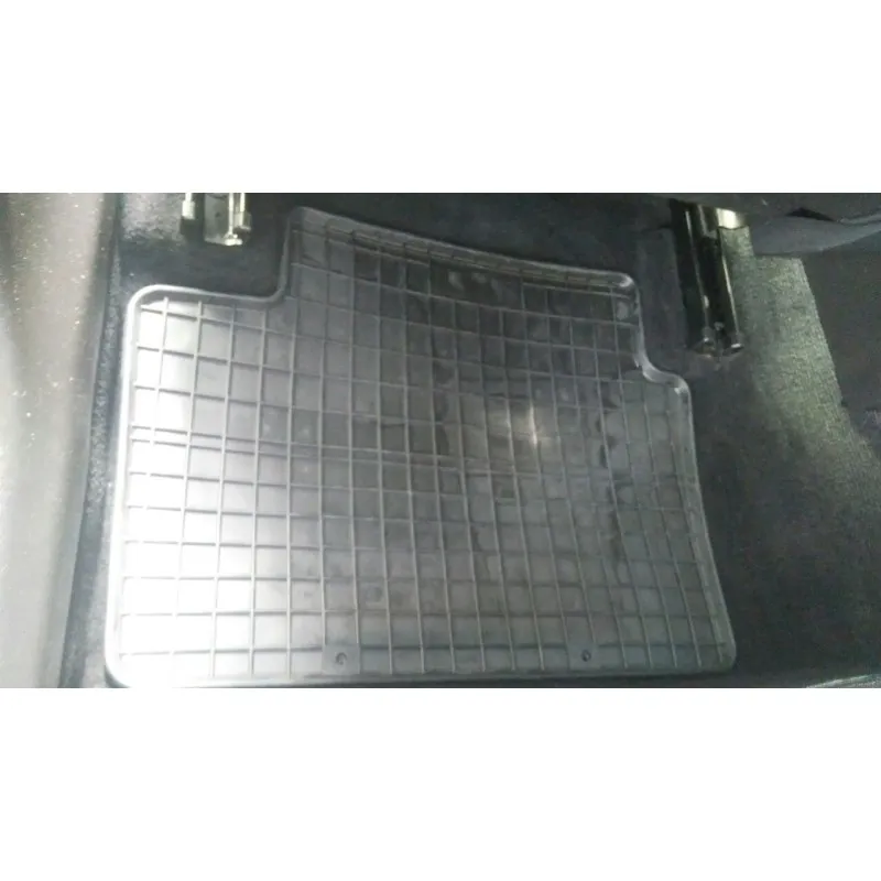 Λαστιχένια πατάκια OPEL Insignia (2008-2017) / CHEVROLET Malibu (2012-2016) - 4τμχ.