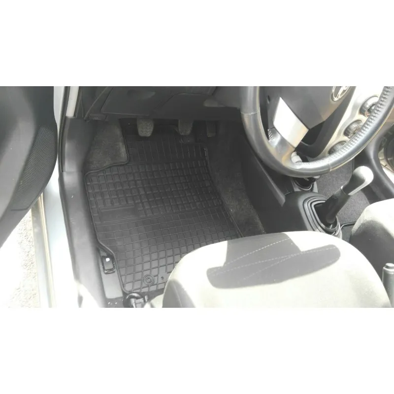 Λαστιχένια πατάκια TOYOTA Yaris (2005-2011) / GREAT WALL Voleex C10 (2010-2014) - 4τμχ.