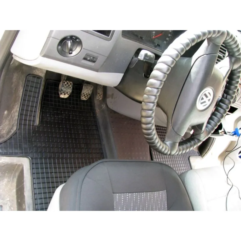 Λαστιχένια πατάκια VW Transporter T5 (2003-2015) / T6 (2015+) - 2 θέσιο - 2τμχ., Petex