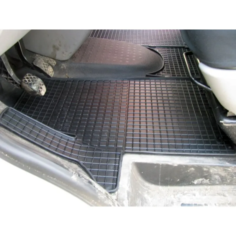 Λαστιχένια πατάκια VW Transporter T5 (2003-2015) / T6 (2015+) - 2 θέσιο - 2τμχ., Petex