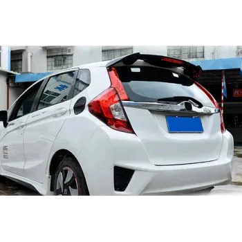Αεροτομή οροφής Honda Jazz (2014+) με τρίτο στοπ - μαύρη γυαλιστερή