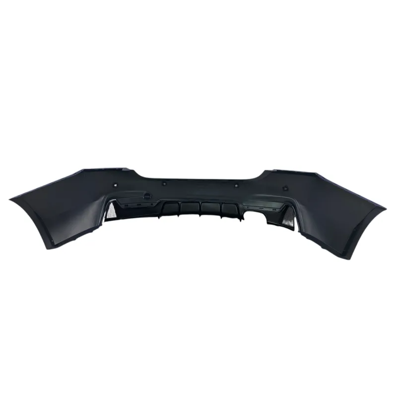 Πίσω προφυλακτήρας BMW F32 / F36 με μονό diffuser - M pack design με ανοίγματα parktronic