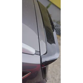 Αεροτομή οροφής Ford Kuga (2013-2019) - μαύρη γυαλιστερή