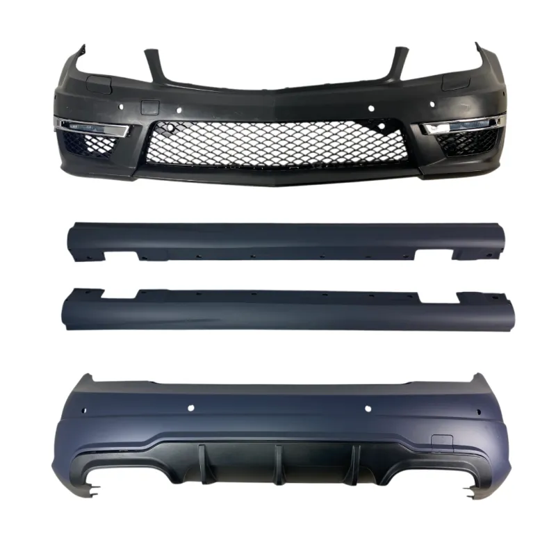 Body kit Mercedes C-Class W204 (2011-2013) - AMG C63 design