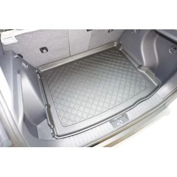 Πατάκι πορτ-μπαγκάζ Hyundai Kona / Hybrid / Electric (2023+)-; upper boot; adjustable boot floor in top position; with / without subwoofer - 1τμχ. Πατάκι πορτ-μπαγκάζ Hyundai Kona / Hybrid / Electric (2023+)-; upper boot; adjustable boot floor in top position; with / without subwoofer - 1τμχ.