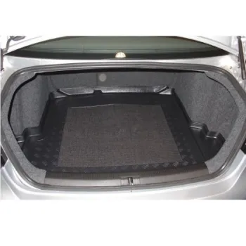 Πατάκι πορτ-μπαγκάζ για Volkswagen Caddy Life Mt / Caddy Comfortline Mt Trendline MCombi 2004-2010 / 2010 - 5 seats boot walls insulated with bars behind 2 row separating luggage compartment - 1τμχ.